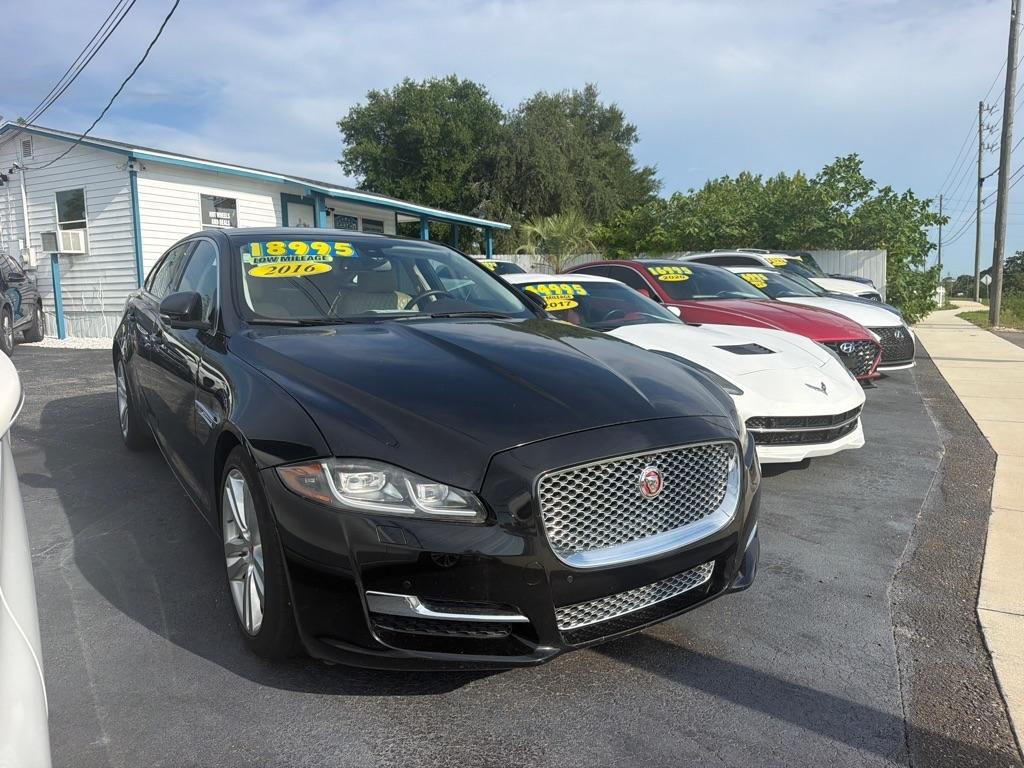 Jaguar XJ-Series  2016