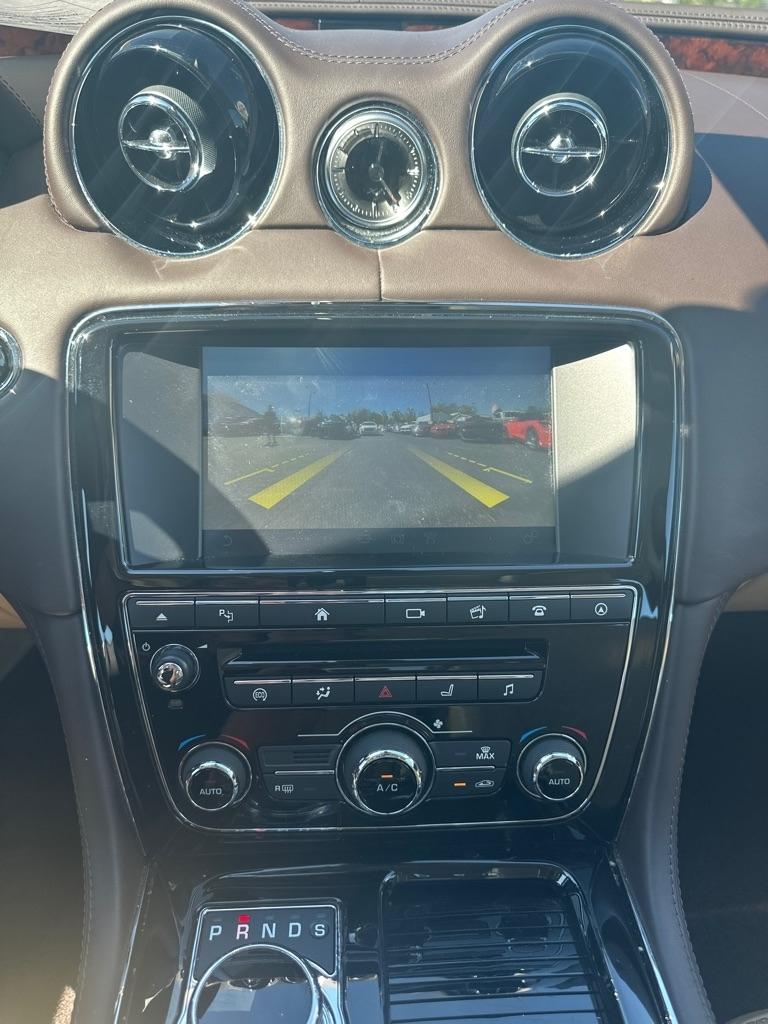 Jaguar XJ-Series  2016