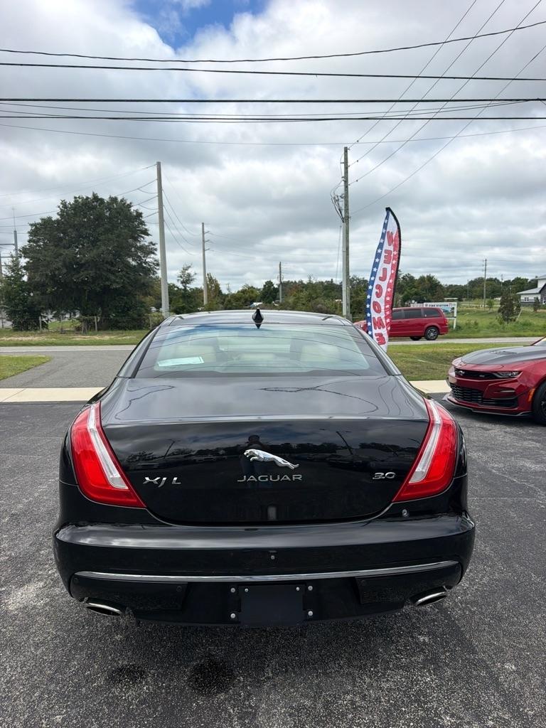 Jaguar XJ-Series  2016