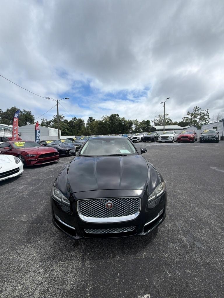 Jaguar XJ-Series  2016