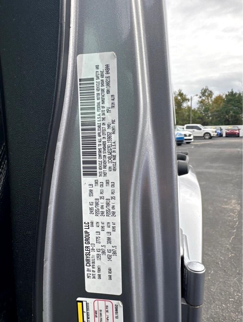 Jeep Wrangler Unlimited Sahara 4WD 2014 Jeep Wrangler Unlimited Sahara 4WD 2014