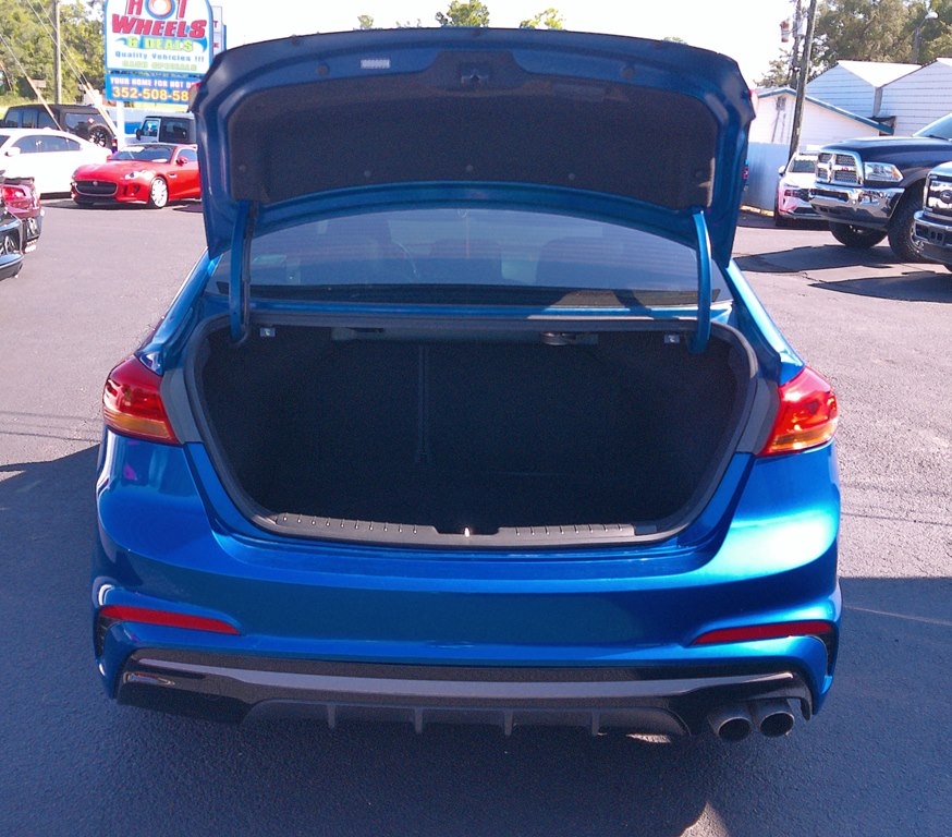 Hyundai Elantra  2018