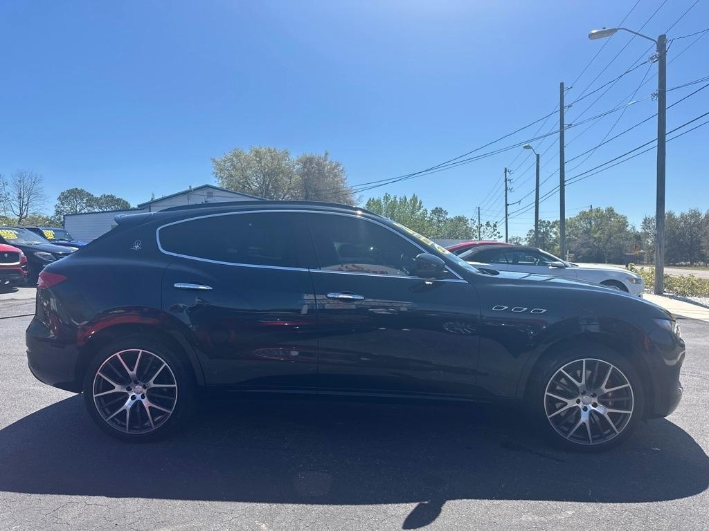 Maserati Levante  2017