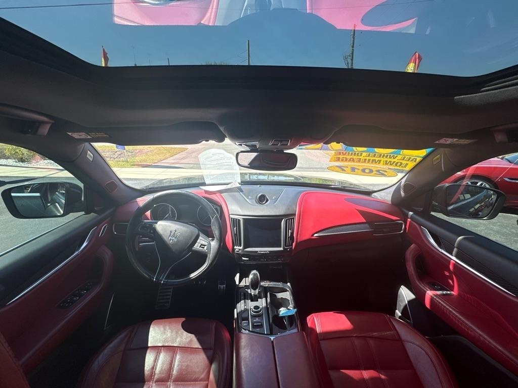 Maserati Levante  2017