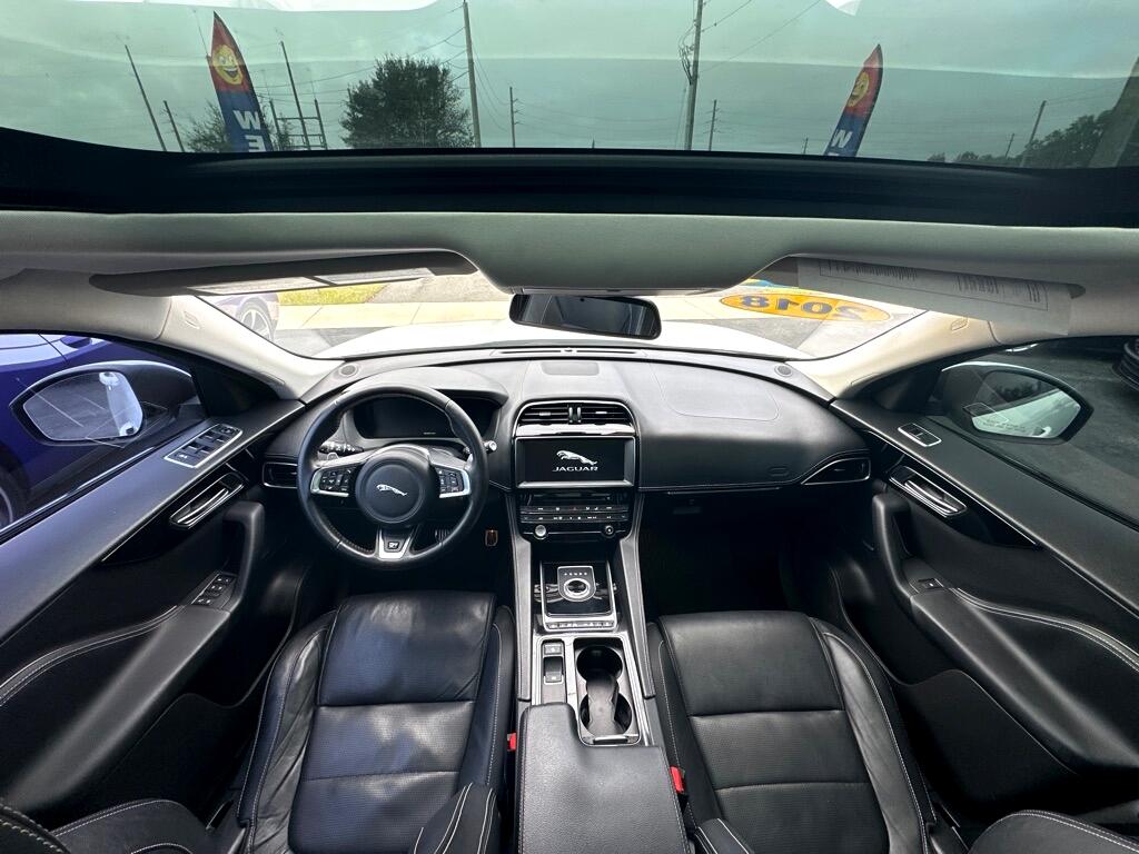 Jaguar F-Pace 25t R-Sport 2018 Jaguar F-Pace 25t R-Sport 2018