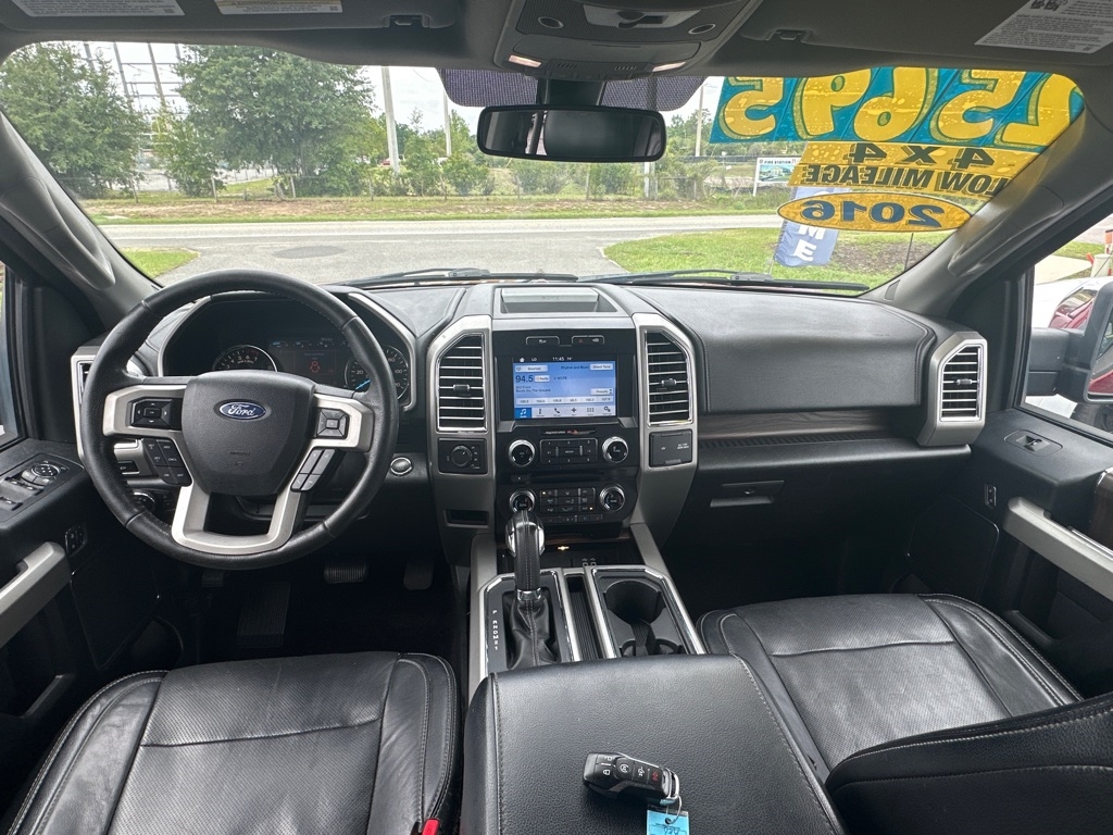 Ford F-150 Lariat SuperCrew 5.5-ft. Bed 4WD 2016 Ford F-150 Lariat SuperCrew 5.5-ft. Bed 4WD 2016