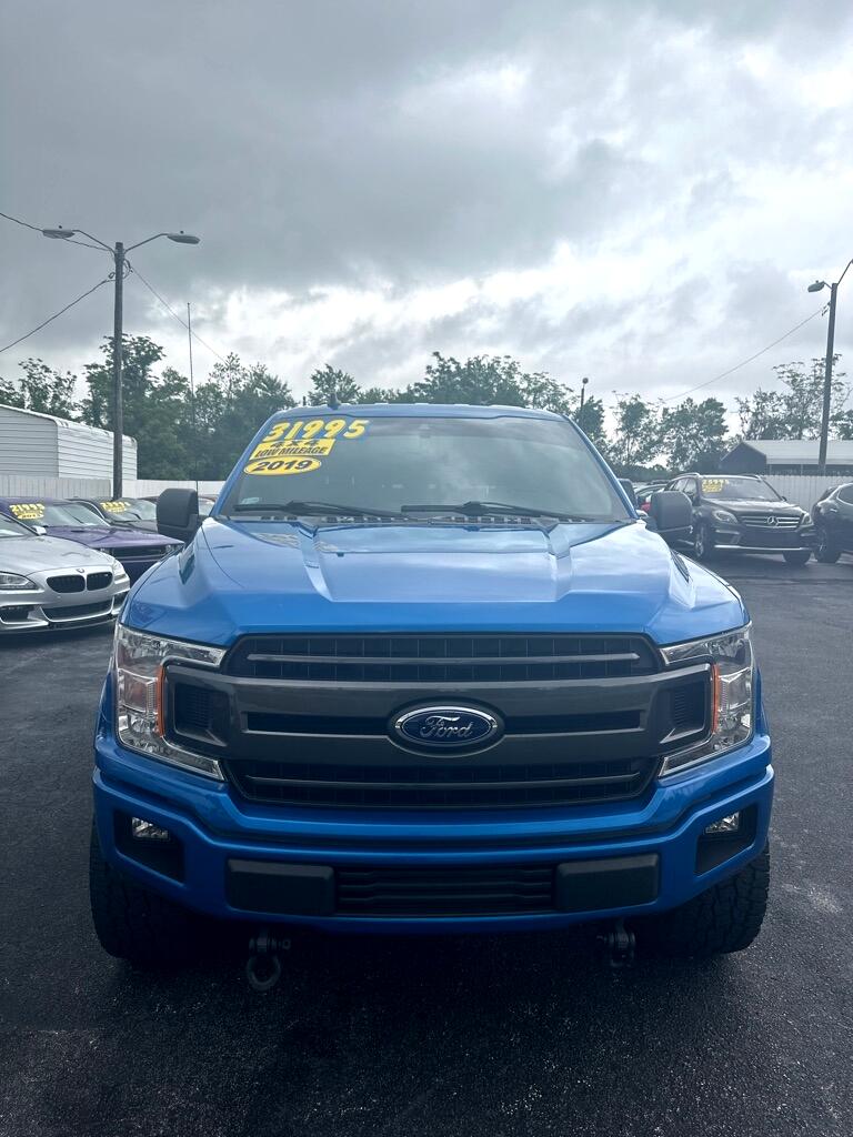 Ford F-150 XL SuperCrew 5.5-ft. Bed 4WD 2019 Ford F-150 XL SuperCrew 5.5-ft. Bed 4WD 2019