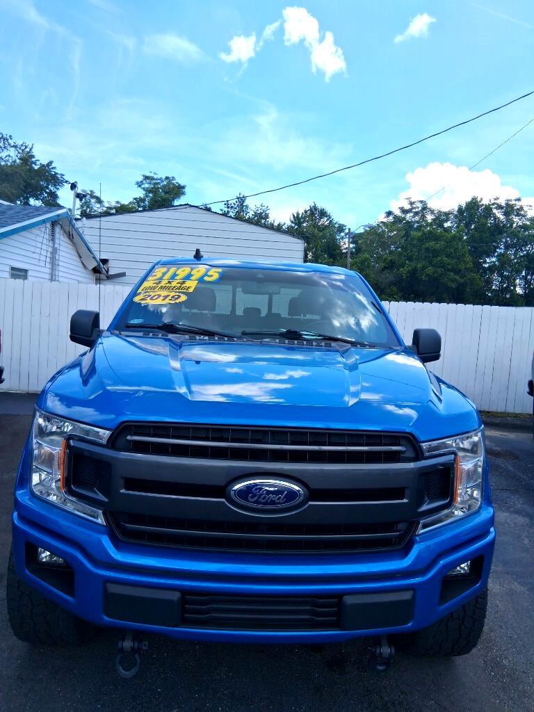 Ford F-150 XL SuperCrew 5.5-ft. Bed 4WD 2019 Ford F-150 XL SuperCrew 5.5-ft. Bed 4WD 2019