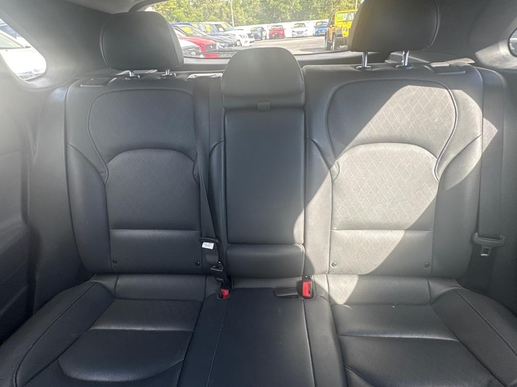 Hyundai Elantra GT  2020