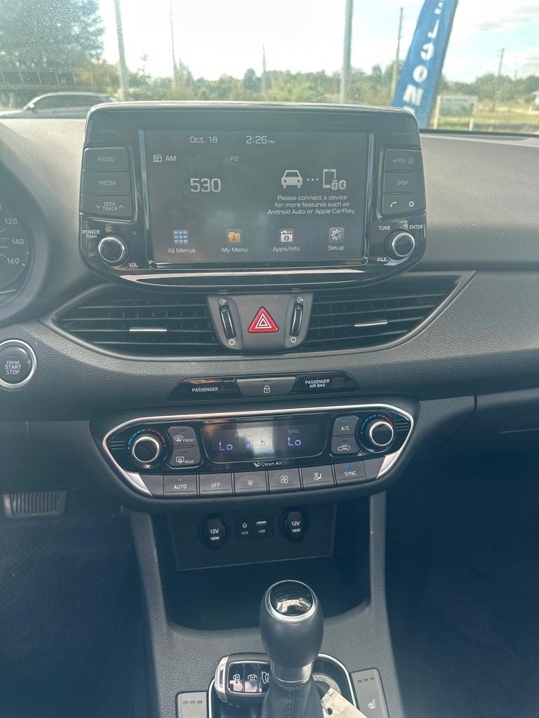 Hyundai Elantra GT  2020
