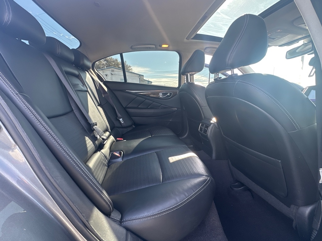 Infiniti Q50 Red Sport 400 AWD 2017