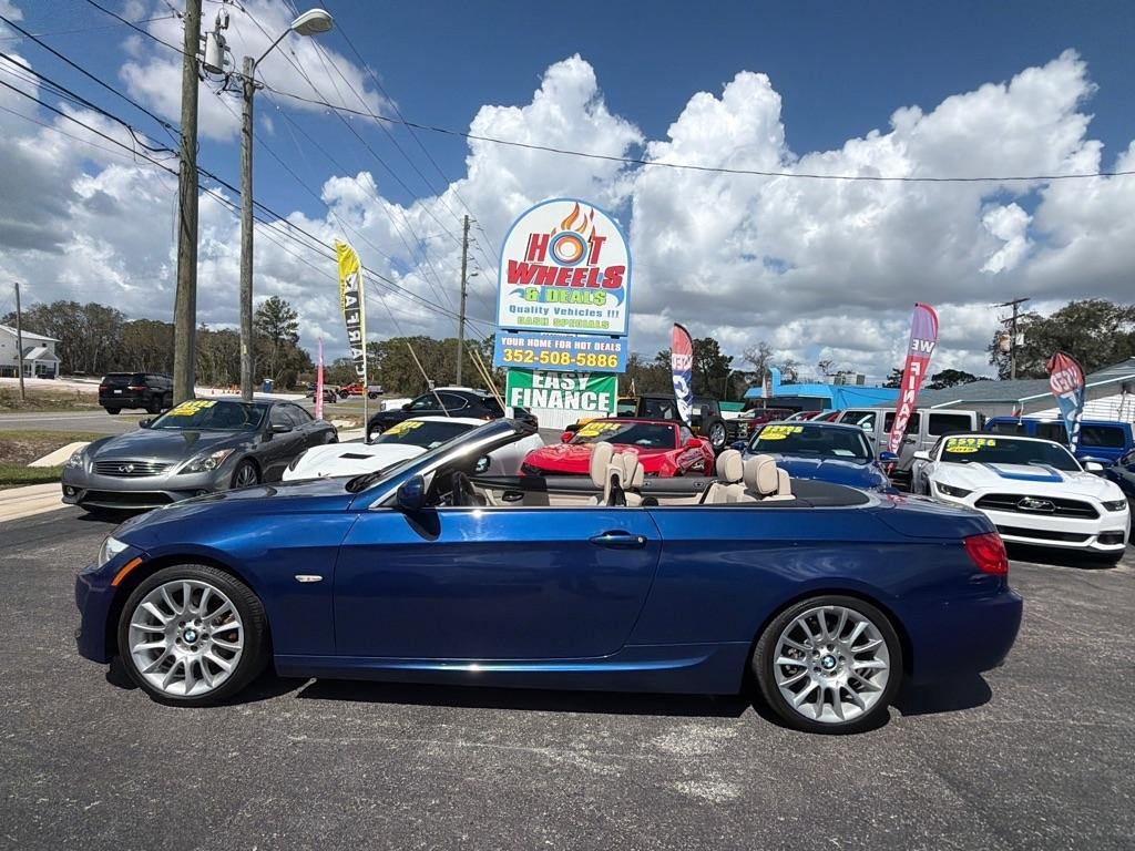 BMW 3-Series 328i Convertible 2011