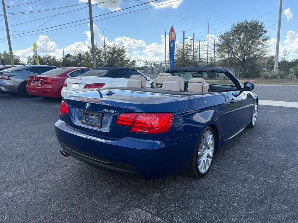 BMW 3-Series 328i Convertible 2011