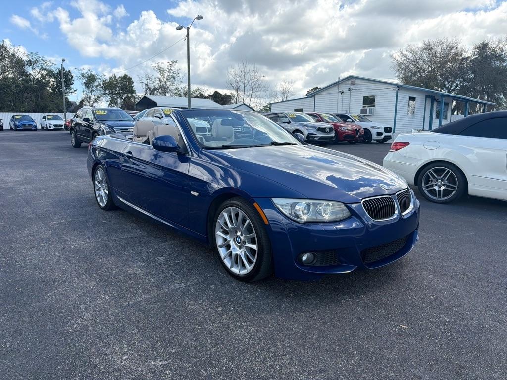 BMW 3-Series 328i Convertible 2011