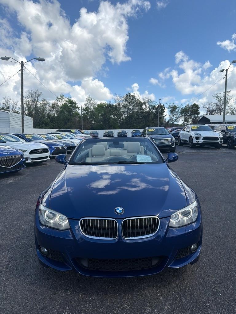BMW 3-Series 328i Convertible 2011