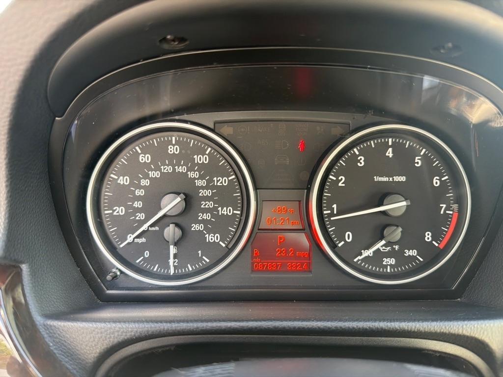 BMW 3-Series 328i Convertible 2011