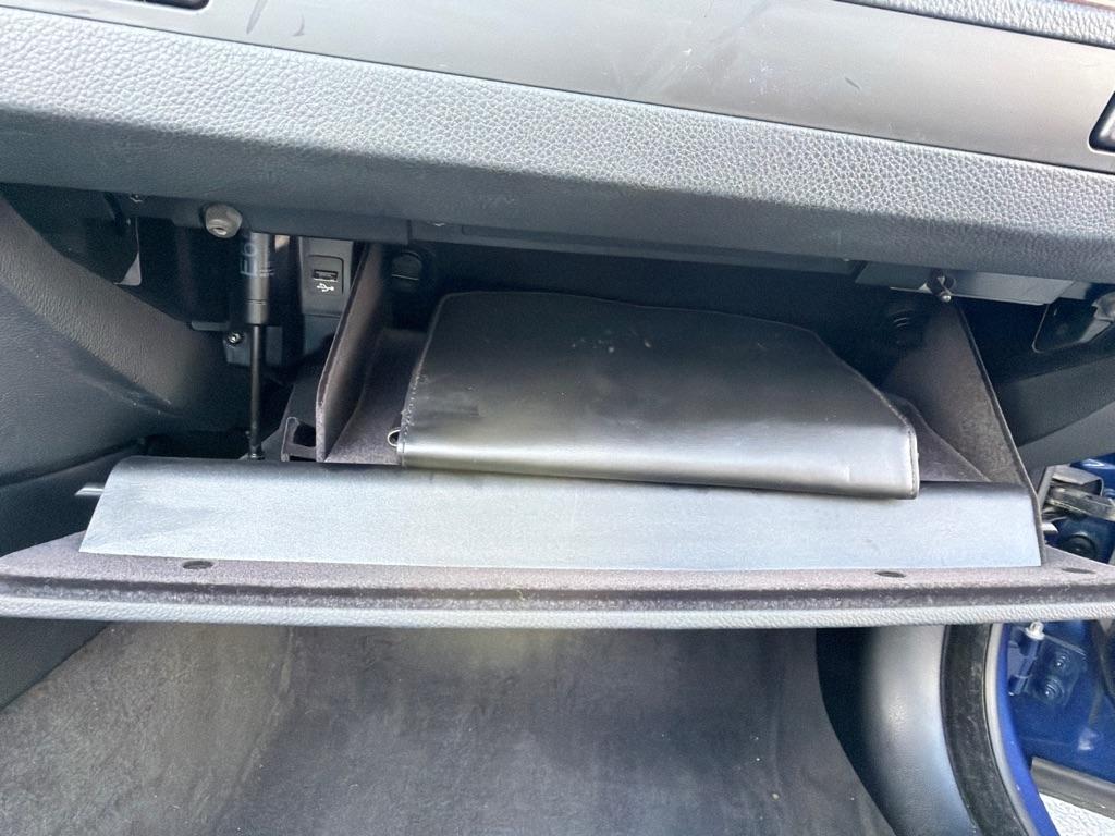 BMW 3-Series 328i Convertible 2011