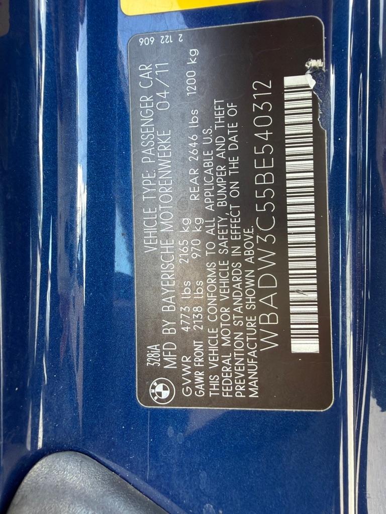 BMW 3-Series 328i Convertible 2011