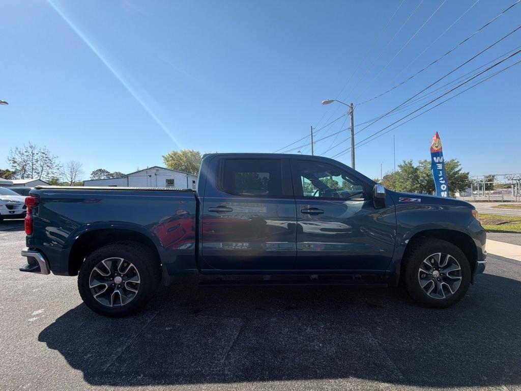 Chevrolet Silverado 1500 LT Crew Cab 4WD 2024