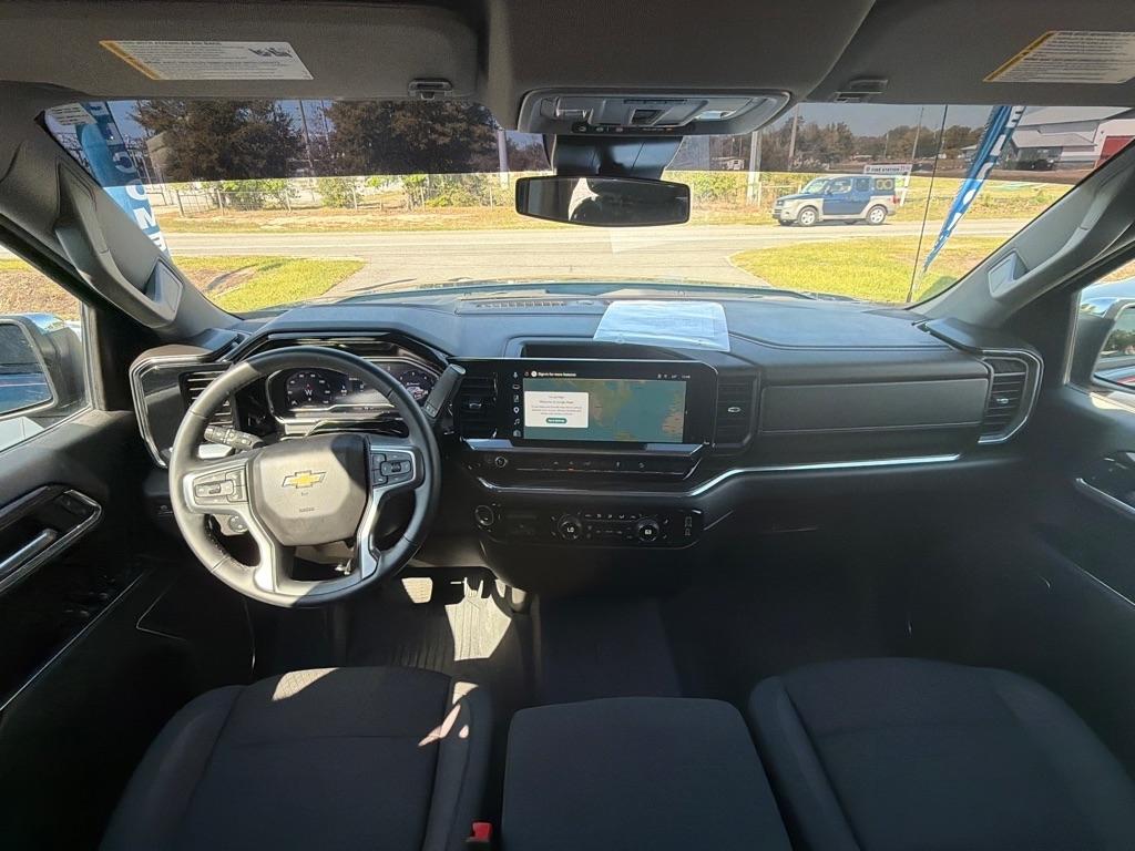 Chevrolet Silverado 1500 LT Crew Cab 4WD 2024