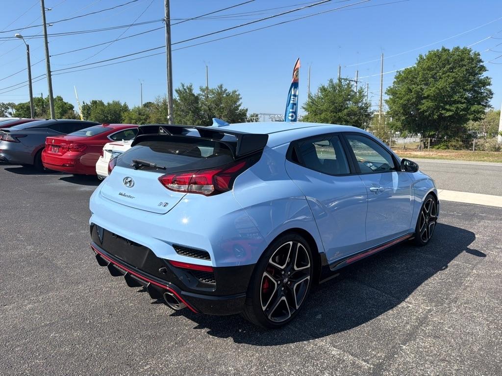 Hyundai Veloster  2021