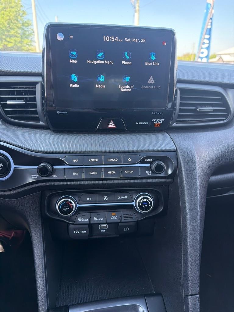 Hyundai Veloster  2021