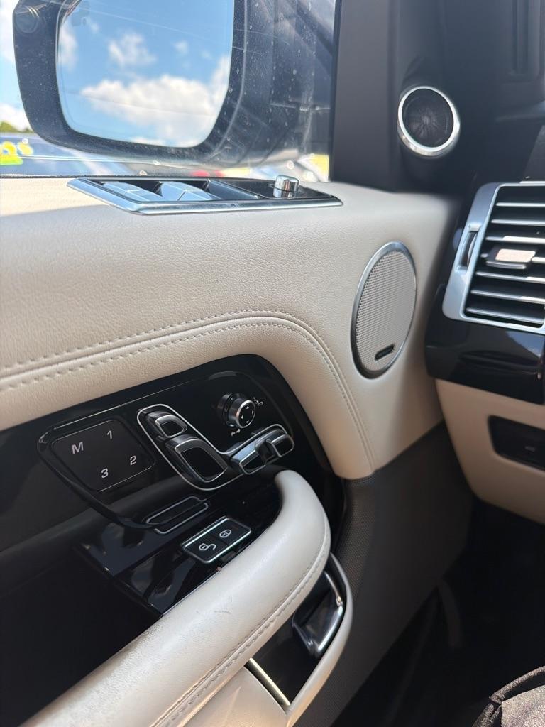 Land Rover Range Rover Supercharged LWB 2019