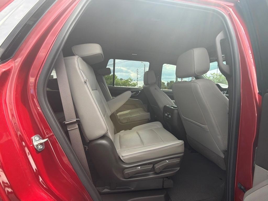 GMC Yukon SLT 2WD 2021