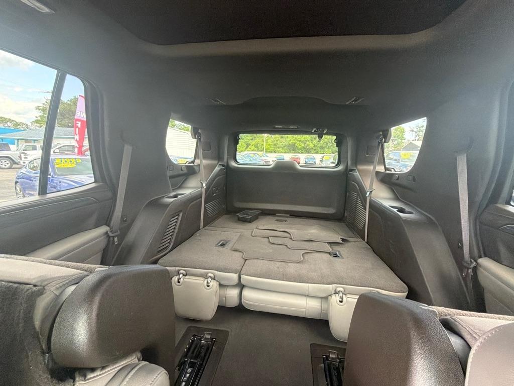 GMC Yukon SLT 2WD 2021