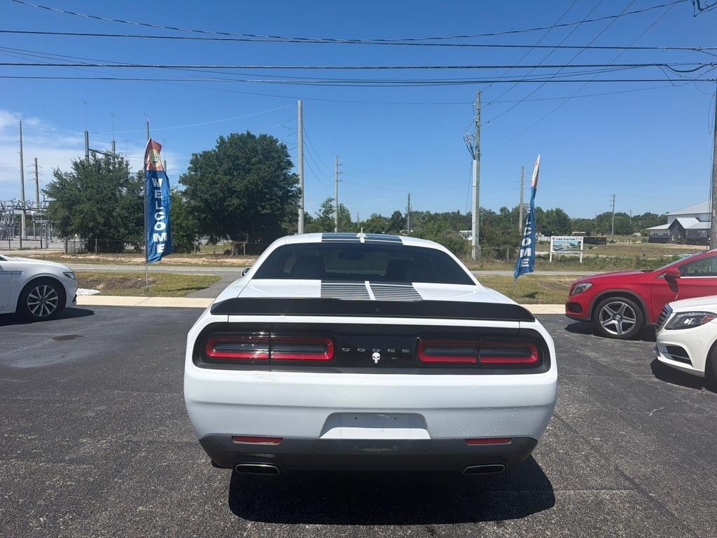 Dodge Challenger  2017