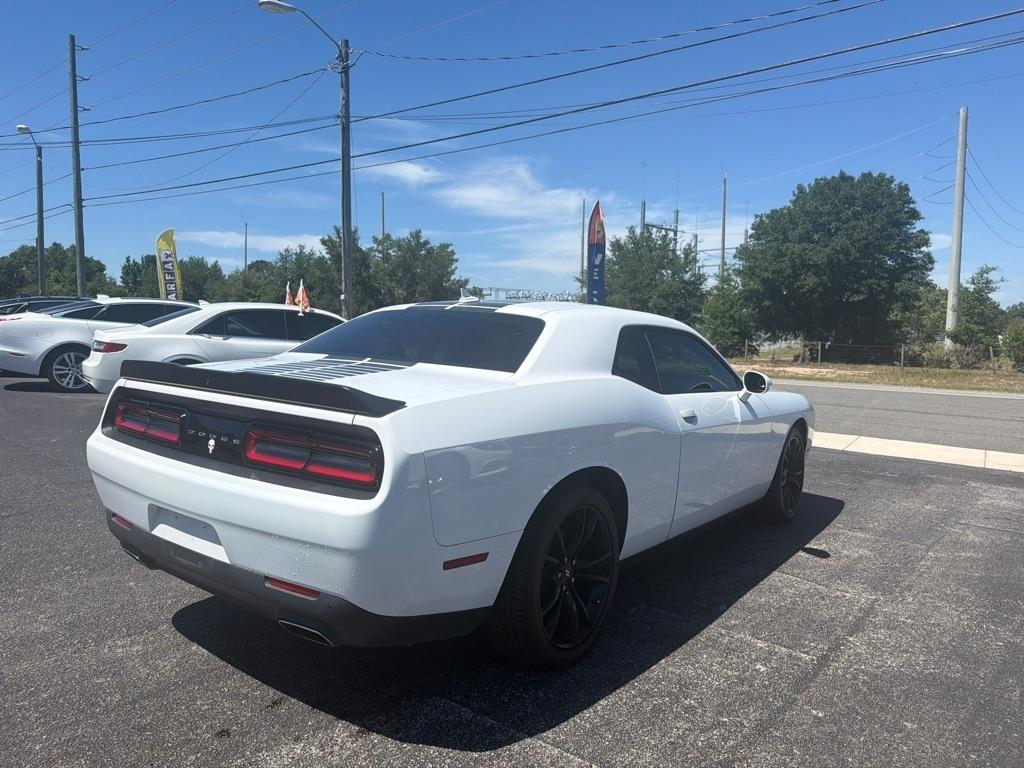 Dodge Challenger  2017