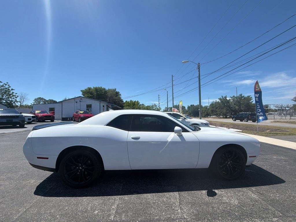 Dodge Challenger  2017