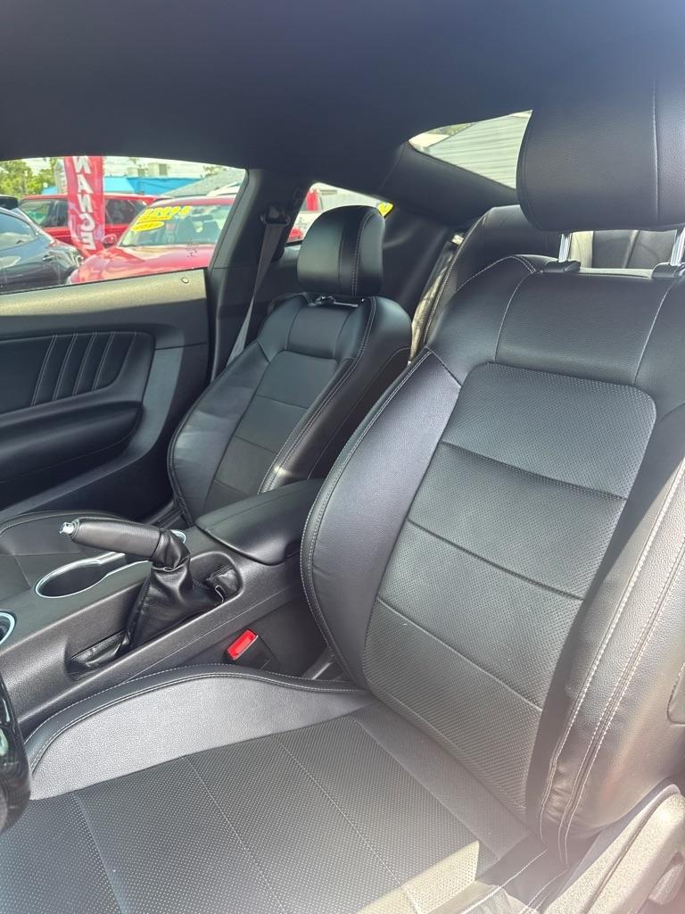 Ford Mustang GT Premium Coupe 2019