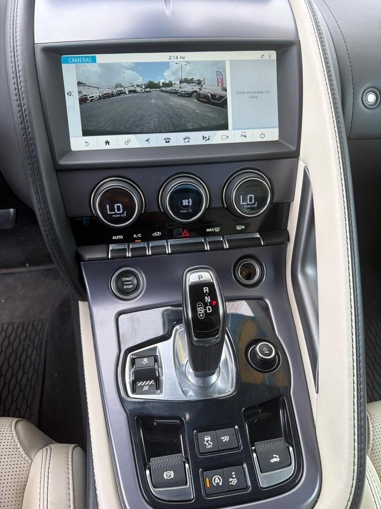 Jaguar F-Type  2020