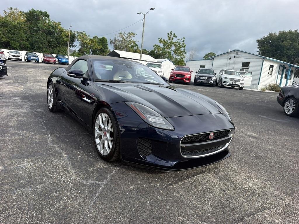 Jaguar F-Type  2020