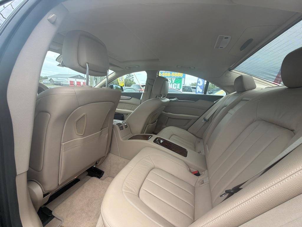 Mercedes-Benz CLS-Class  2012