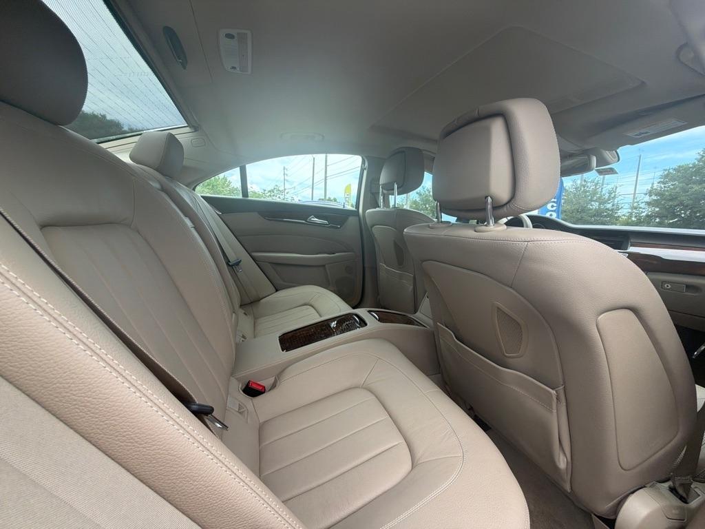 Mercedes-Benz CLS-Class  2012