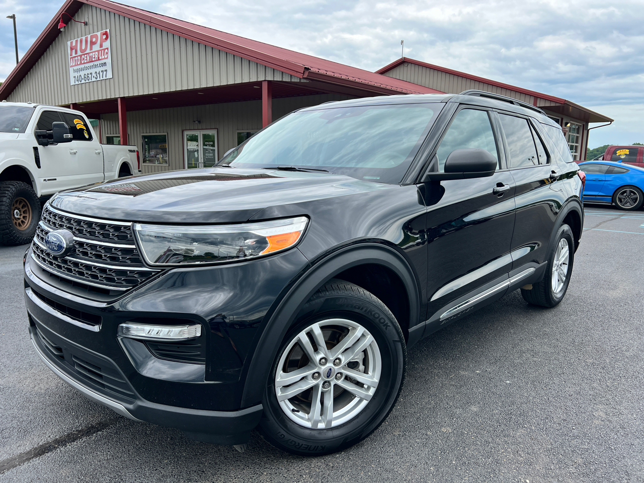 2023 Ford Explorer XLT 4WD