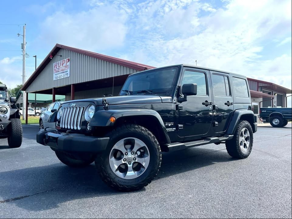2016 Jeep Wrangler Unlimited 4WD 4dr Sahara