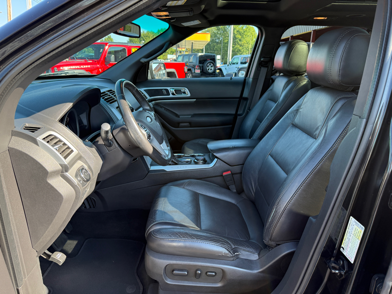 Ford Explorer 4WD 4dr XLT 2015 Ford Explorer 4WD 4dr XLT 2015