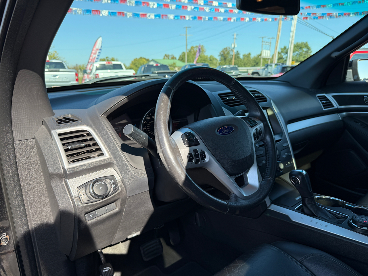 Ford Explorer 4WD 4dr XLT 2015 Ford Explorer 4WD 4dr XLT 2015