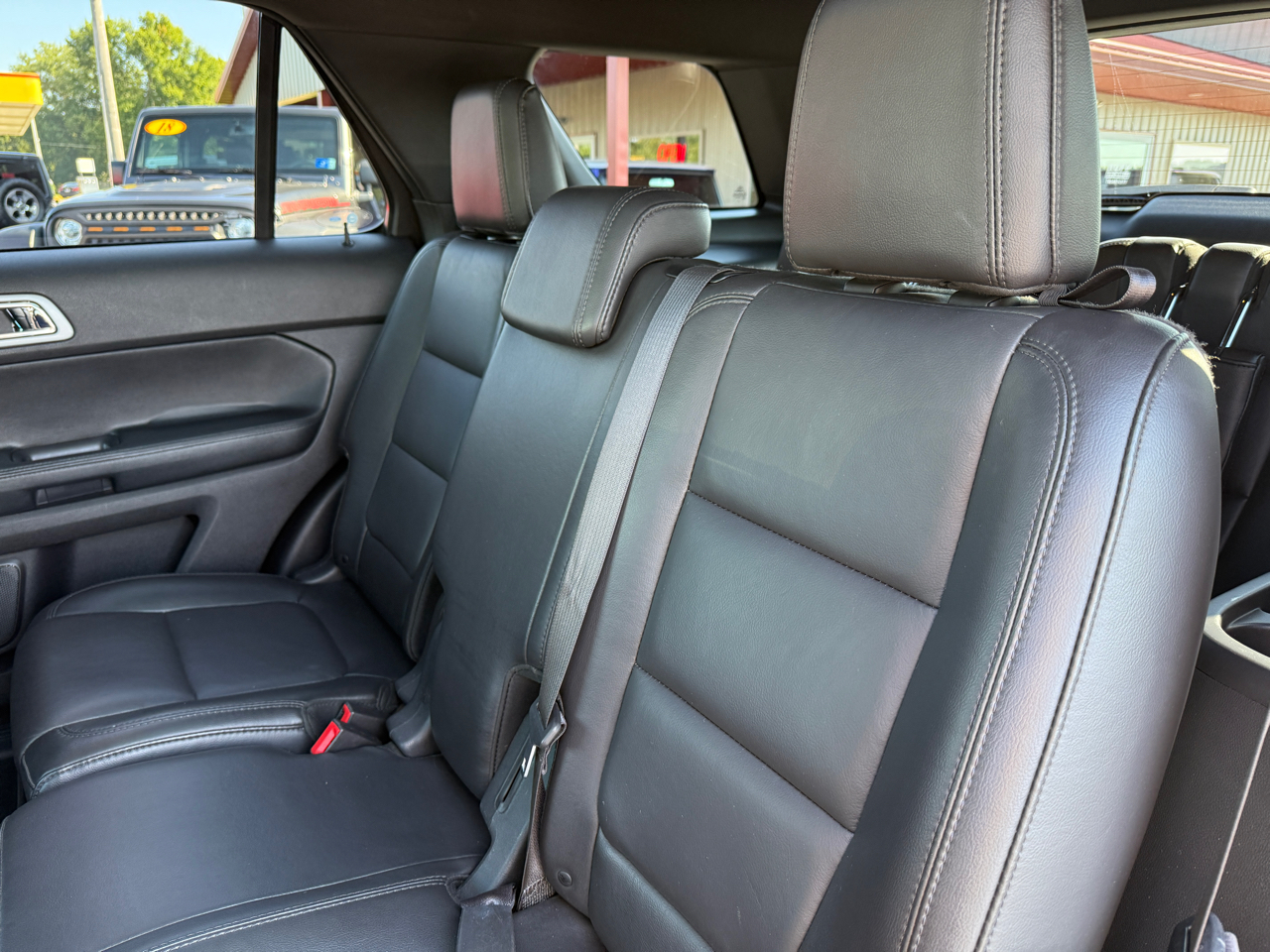 Ford Explorer 4WD 4dr XLT 2015 Ford Explorer 4WD 4dr XLT 2015
