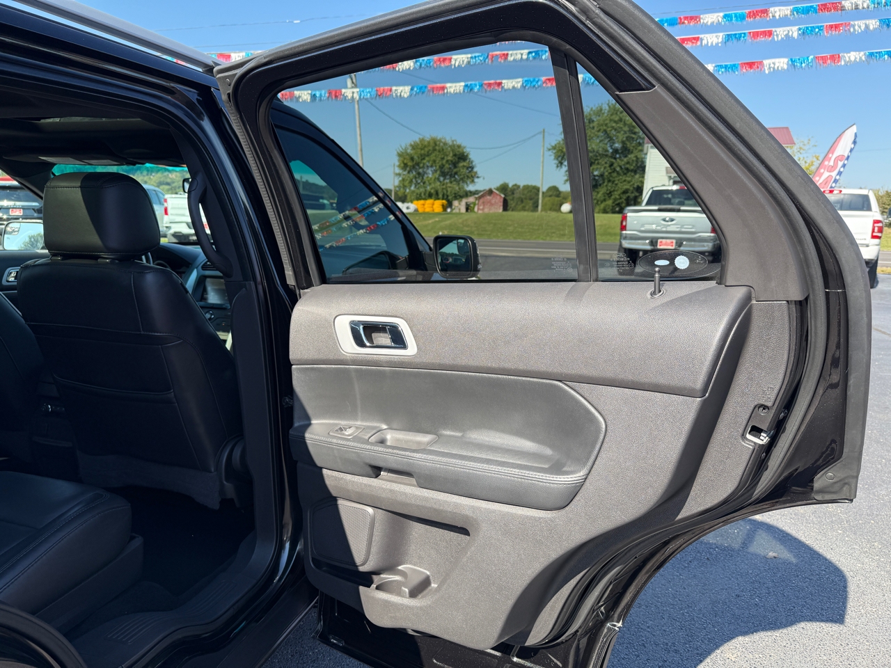 Ford Explorer 4WD 4dr XLT 2015 Ford Explorer 4WD 4dr XLT 2015