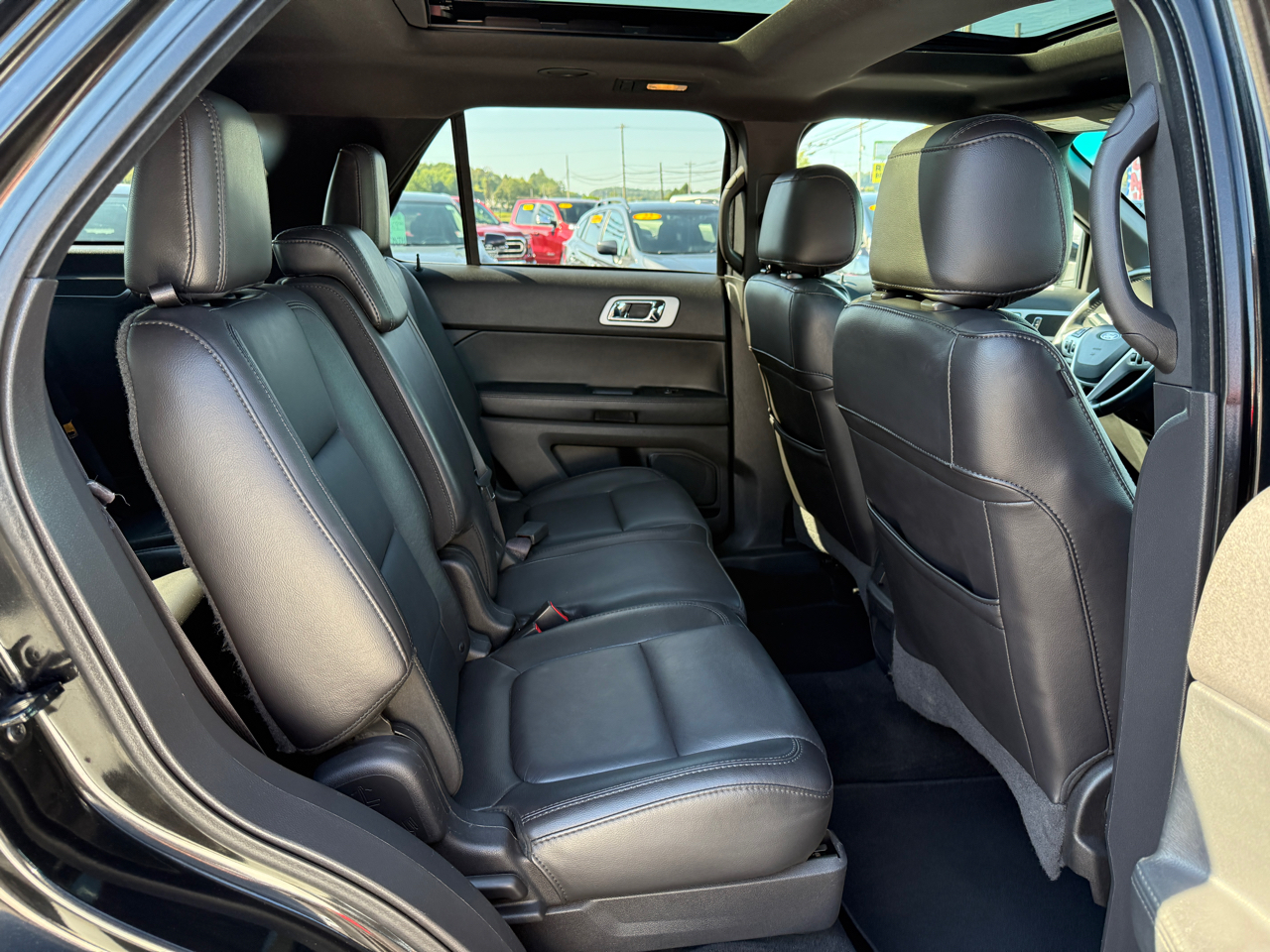 Ford Explorer 4WD 4dr XLT 2015 Ford Explorer 4WD 4dr XLT 2015