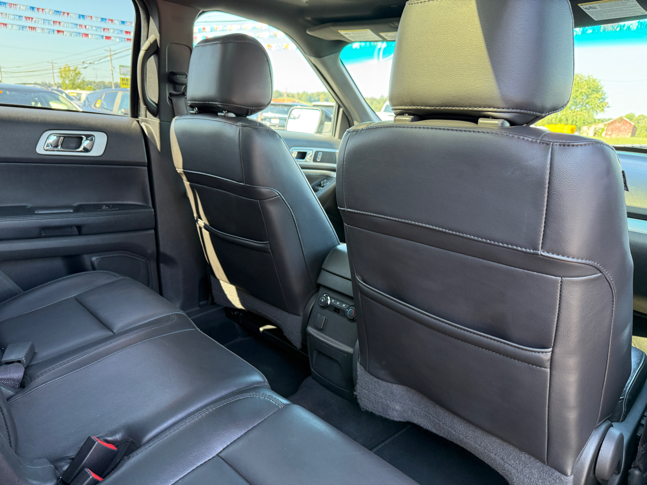 Ford Explorer 4WD 4dr XLT 2015 Ford Explorer 4WD 4dr XLT 2015