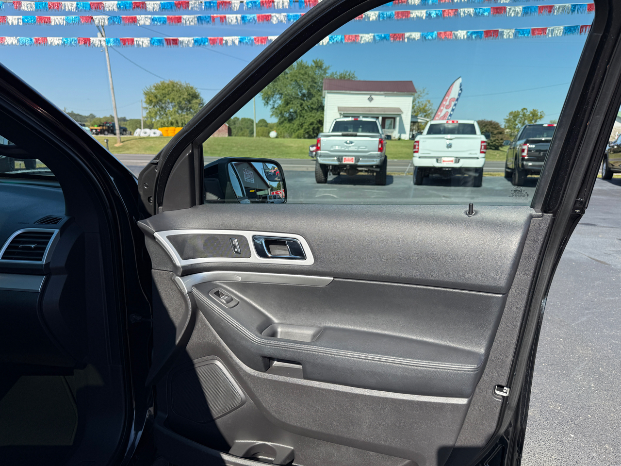 Ford Explorer 4WD 4dr XLT 2015 Ford Explorer 4WD 4dr XLT 2015
