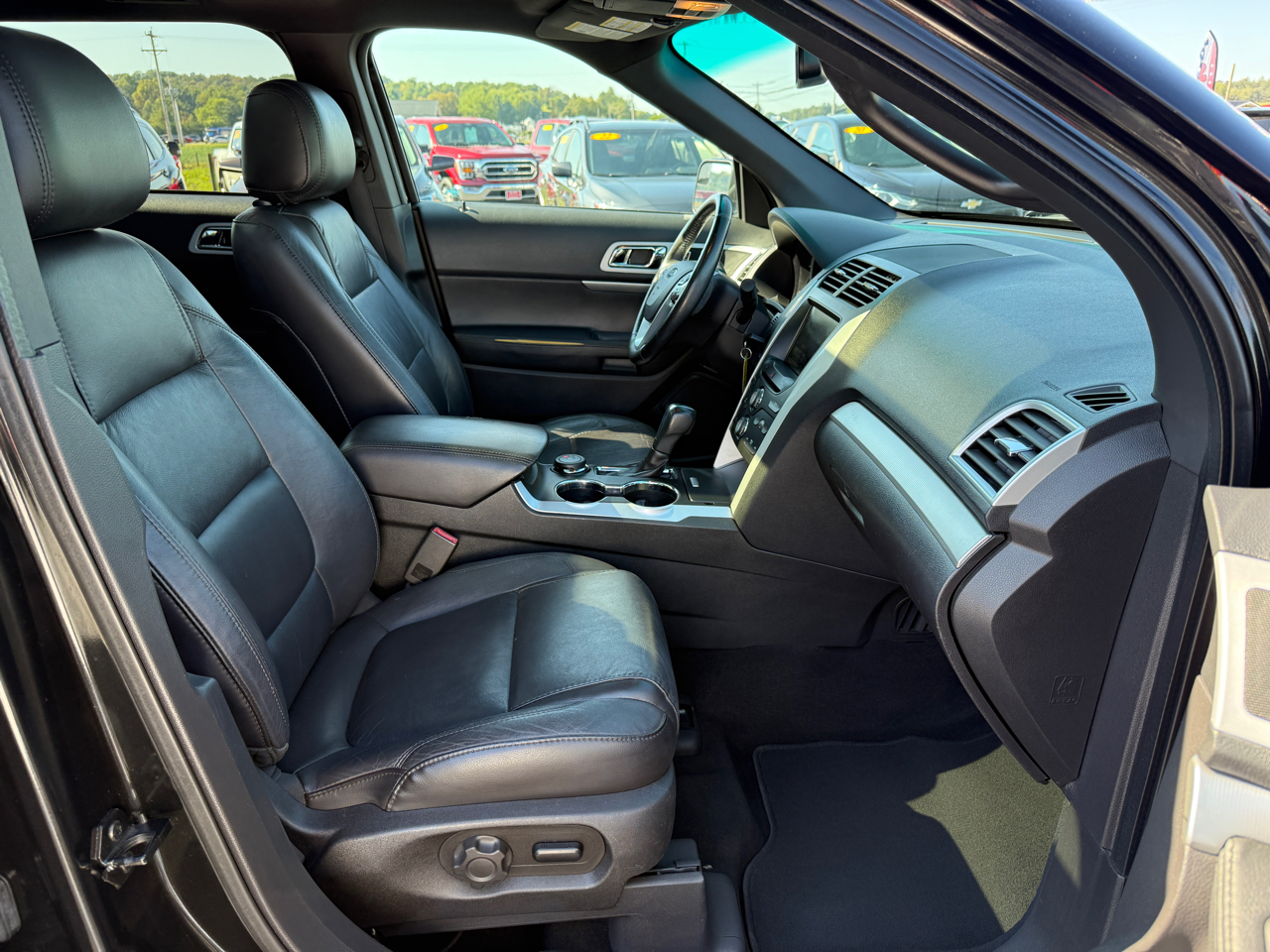 Ford Explorer 4WD 4dr XLT 2015 Ford Explorer 4WD 4dr XLT 2015