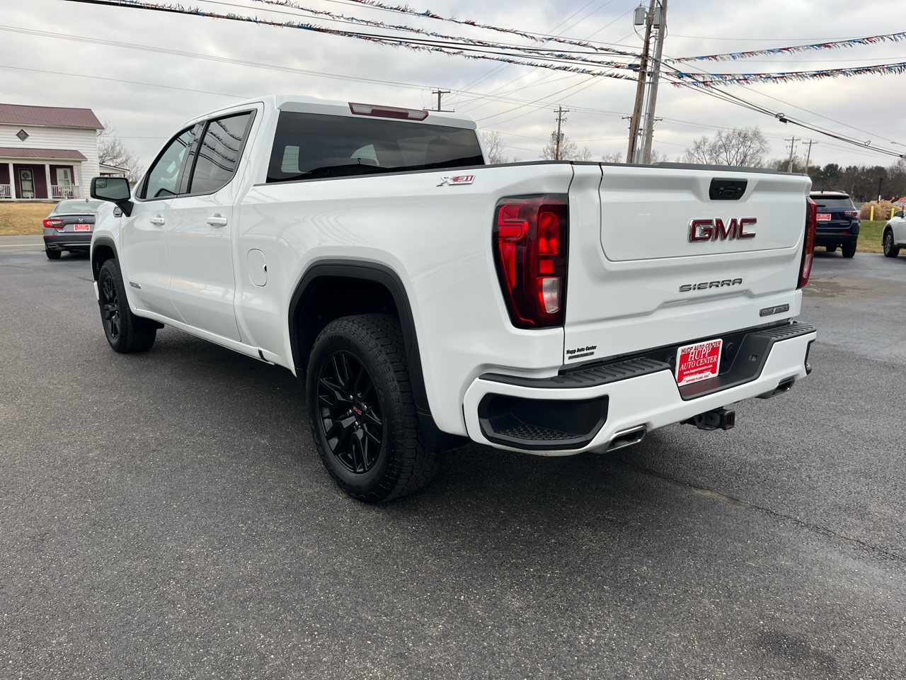 GMC Sierra 1500 4WD Crew Cab 157" Elevation 2022