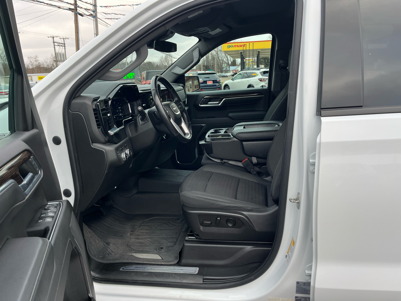 GMC Sierra 1500 4WD Crew Cab 157" Elevation 2022