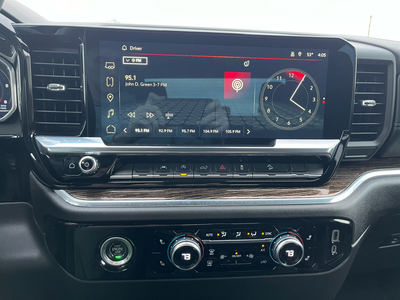 GMC Sierra 1500 4WD Crew Cab 157" Elevation 2022